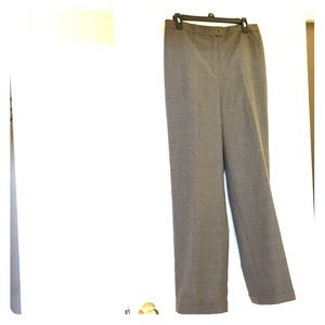 Jones New York 3pc women’s pant set.